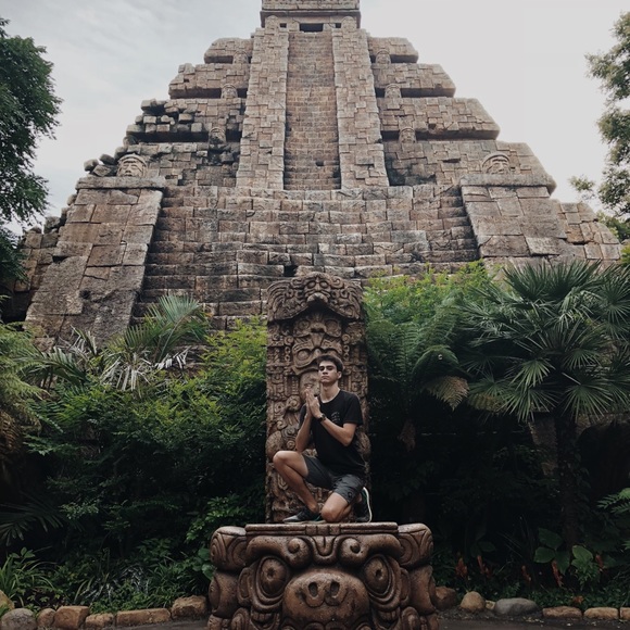 Meet your Posher, Christian - Picture 1 of 1